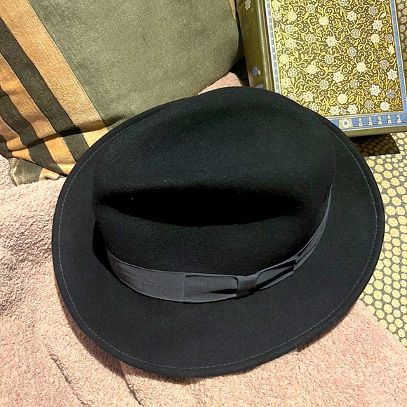 Soft Wool Felt Hat in Large by New York Hat Company - Picture 3 of 9